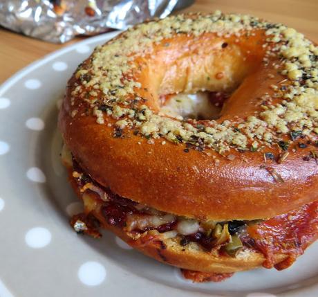 Ultimate Pizza Bagels