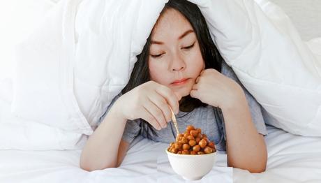 15 Best Foods To Eat Before Bed For Better Sleep