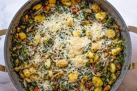 Veggie Gnocchi with Spinach and White Beans