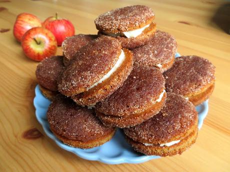 Apple Cider Donut Whoopie Pies