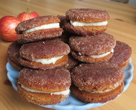 Apple Cider Donut Whoopie Pies