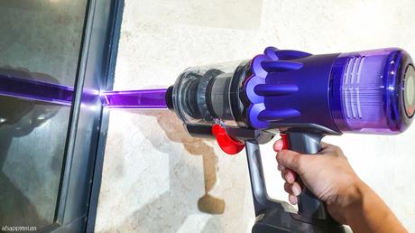 My trusted helper {Review of Dyson Digital Slim Fluffy Extra}