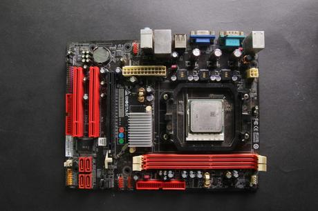 THINGS TO KNOW BEFORE CHOOSING/BUYING A GAMING MOTHERBOARD