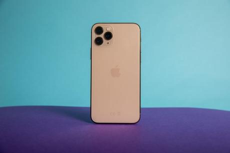 Will iPhone 12 have wireless charging, or reverse charging?