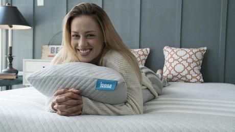 Leesa Hybrid & Premium Pillow Review 2020