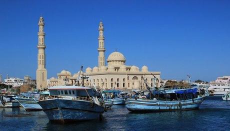 A Detailed Guide To Exploring The Golden Egypt Sands