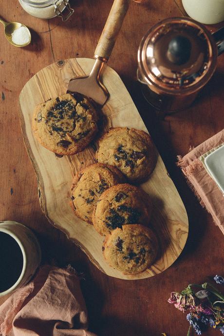 Gluten-Free Peanut Butter Chocolate Chunk Cookies