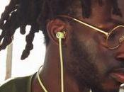Beats Flex Wireless Earbuds Offer Apple Tech