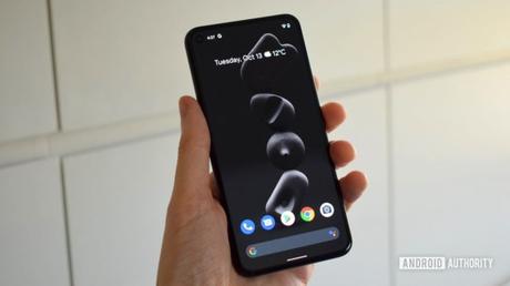 Download the Google Pixel 5’s live wallpapers for any Android device