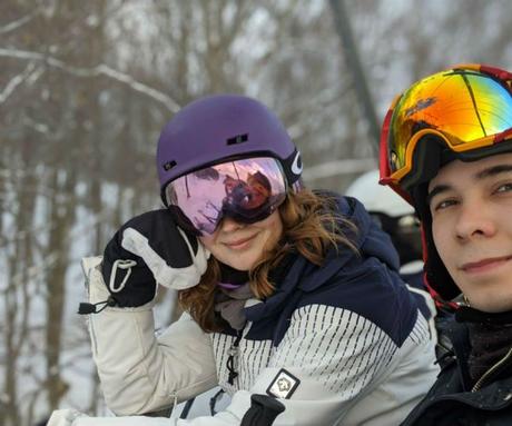 6 top tips for staying safe on a ski holiday during COVID-19