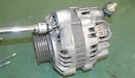 How to dis-assemble alternator