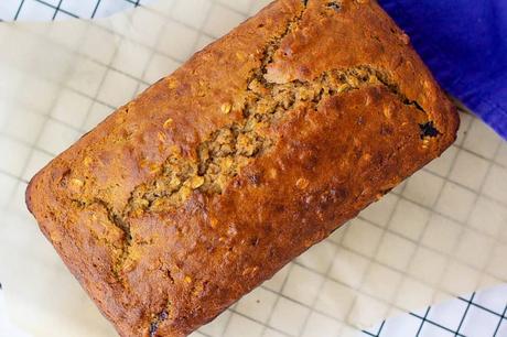 Blueberry Bread with Oats and Bananas