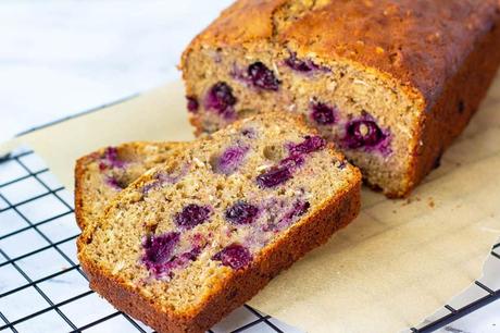 Blueberry Bread with Oats and Bananas