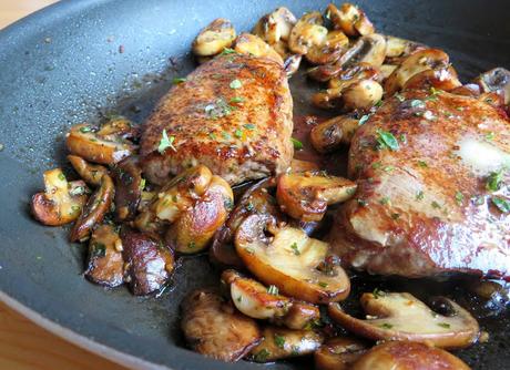 Herbed Garlic Butter Steak & Mushrooms