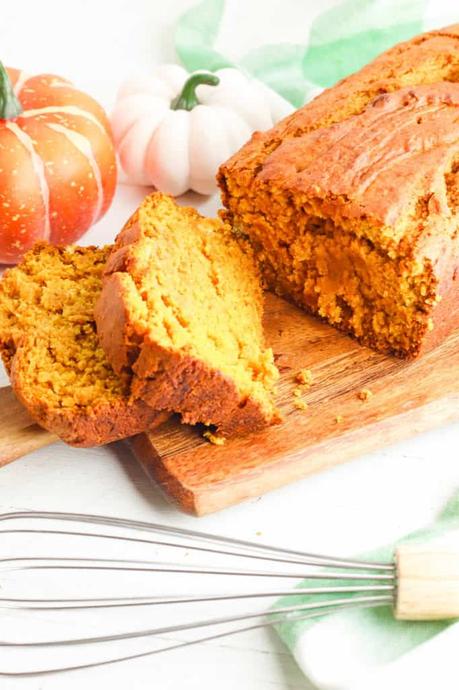 Vegan Pumpkin Bread (Healthy + Easy)