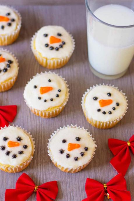 Snowman Cupcakes: An Easy Holiday Dessert