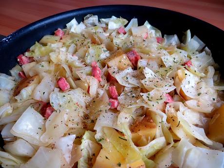 Smothered Cabbage with Ham