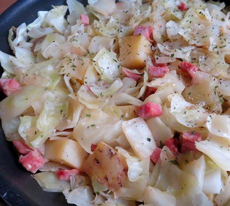 Smothered Cabbage with Ham