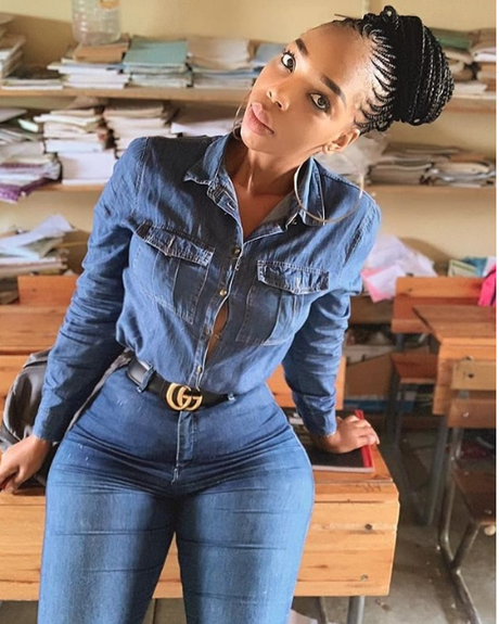 “I Will Hardly Lose Focus, If She Was My Class Teacher” – SEE Photos Of A Curvy High School Teacher