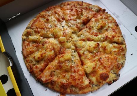 Cheesiest Pizza in Singapore | Overly Cheezy Pizza Delivery