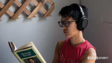 The best noise cancelling headphones under $100