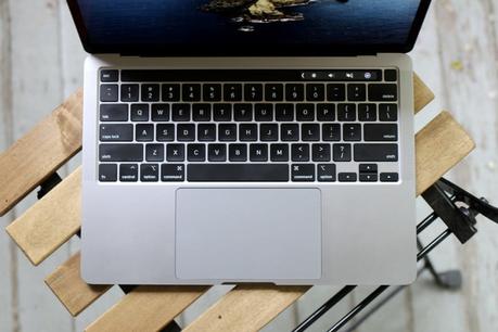 MacBook Air vs. MacBook Pro 13