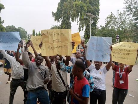 “Rector Must Go”, Ede Poly Students Chants in Protest