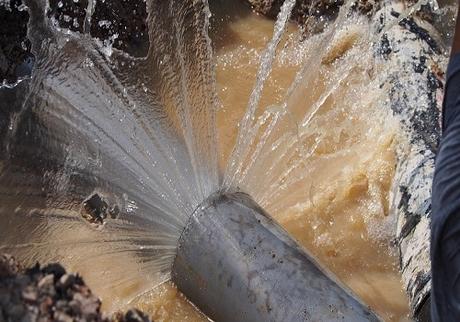How A Burst Pipe Can Cause Extensive Water Damage
