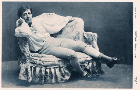 Straight Outta Hendon... Straight Outta Hendon...