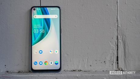 OnePlus Nord N10 hands-on: Settling on simplicity
