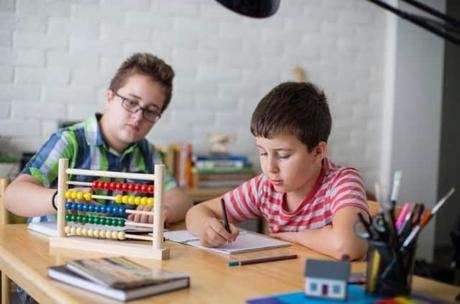 Homeschool vs Distance Learning Homeschool vs Distance Learning