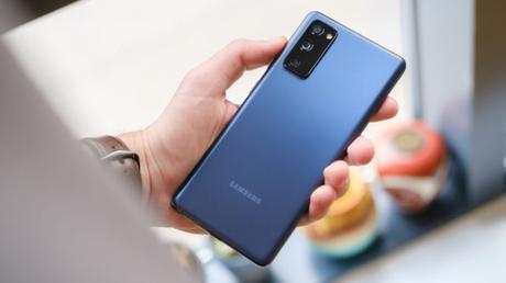 Samsung Galaxy S20 FE review second opinion: Almost a OnePlus killer Samsung Galaxy S20 FE review second opinion: Almost a OnePlus killer