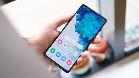 Samsung Galaxy S20 FE review second opinion: Almost a OnePlus killer Samsung Galaxy S20 FE review second opinion: Almost a OnePlus killer