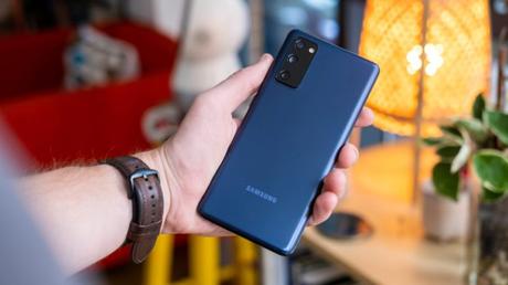 I want a flagship phone I can use without a case I want a flagship phone I can use without a case