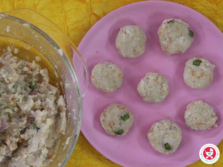 Poha Vada for Kids [ Aval vadai | Instant Flattened rice vada | Crispy poha vada] 