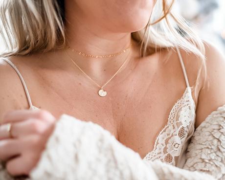 dainty gold necklaces and chokers