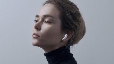 These wireless earbuds double as hearing aids