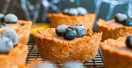 Lemon Tartlets with Coconut Milk Filling