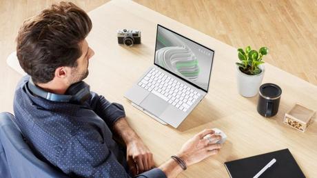 Dominate holiday gaming with exclusive savings from Razer