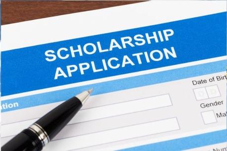 How to Get a Full-Ride Scholarship? 7 Key Tips