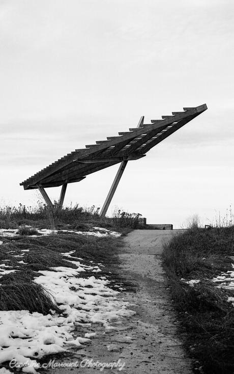 Observation mound, Eve Werier Memorial Pond, Winnipeg, Canada