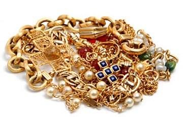Amazing reasons to sell your gold and unwanted gold jewellery for cash