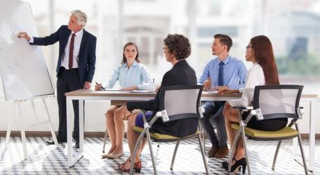 4 Most Dangerous Words to Avoid By Startups: Warren Buffett