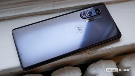 Motorola is finally bringing desktop mode to its phones