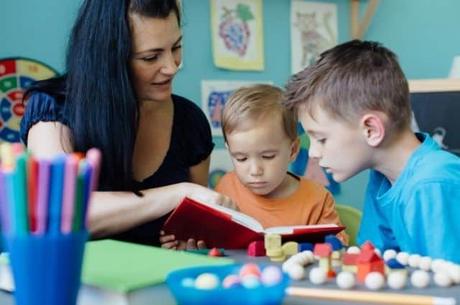 Homeschooling vs Distance Learning Homeschooling vs Distance Learning