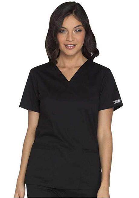 8 Best Scrubs for Nurses 2020