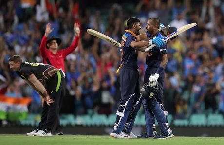 Hardik Pandya's soaring hits clinch T20 series at Sydney