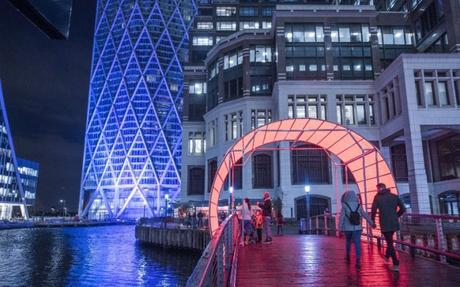 STEP INTO CANARY WHARF THIS CHRISTMAS STEP INTO CANARY WHARF THIS CHRISTMAS