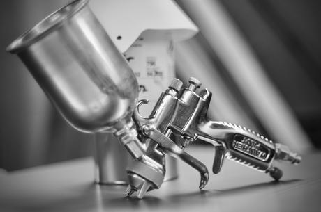 Know the Ideal Way to Maintain the Car Paint Job