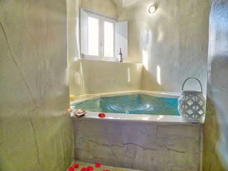 Golden Stone Santorini Suites - Rooms in Akrotiri village Santorini island